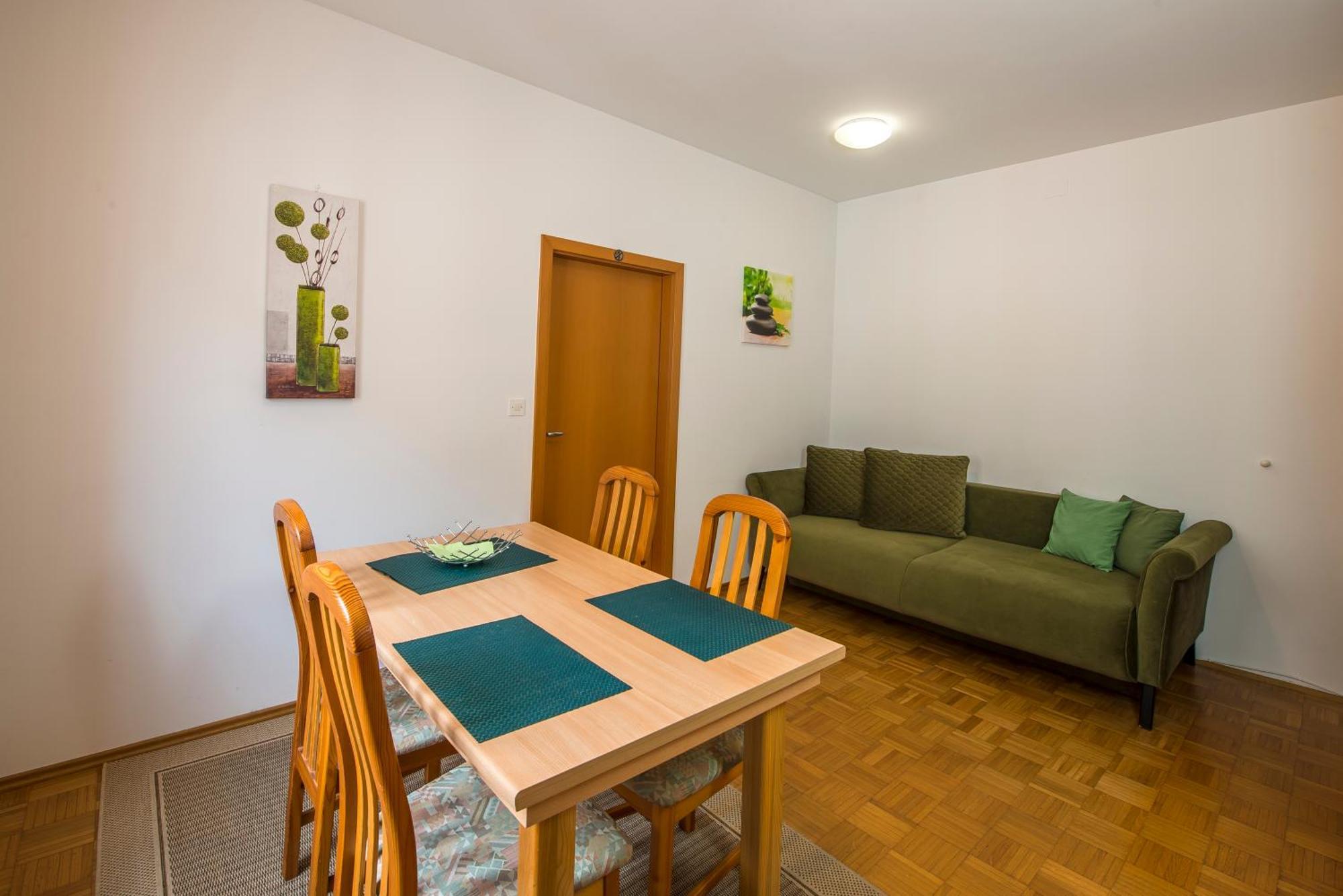 Apartments Rombon Klavdij With Free Onsite Parking Bovec Exteriér fotografie