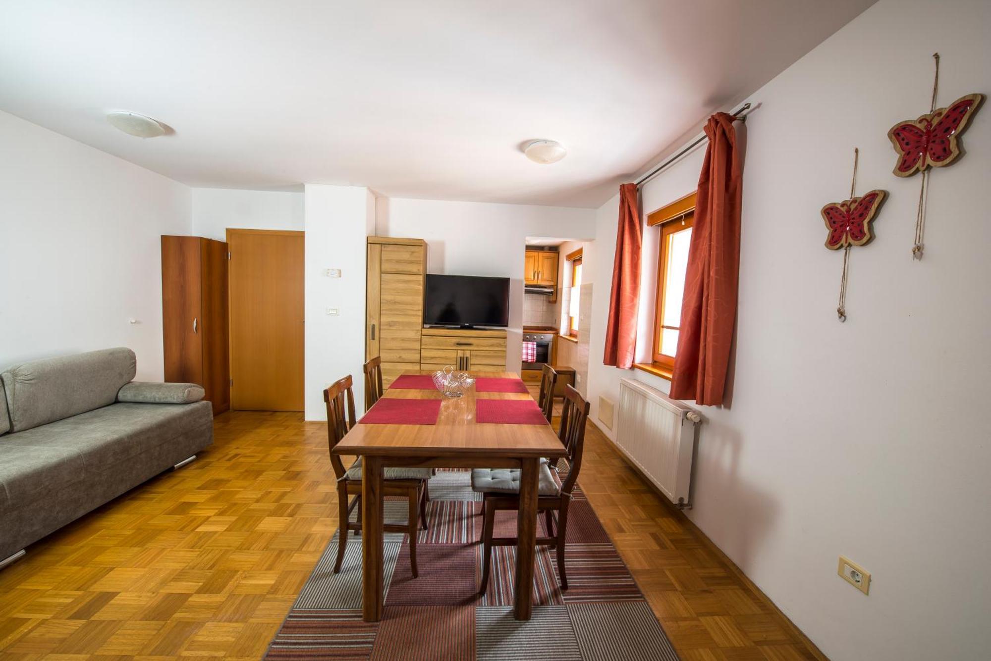 Apartments Rombon Klavdij With Free Onsite Parking Bovec Exteriér fotografie